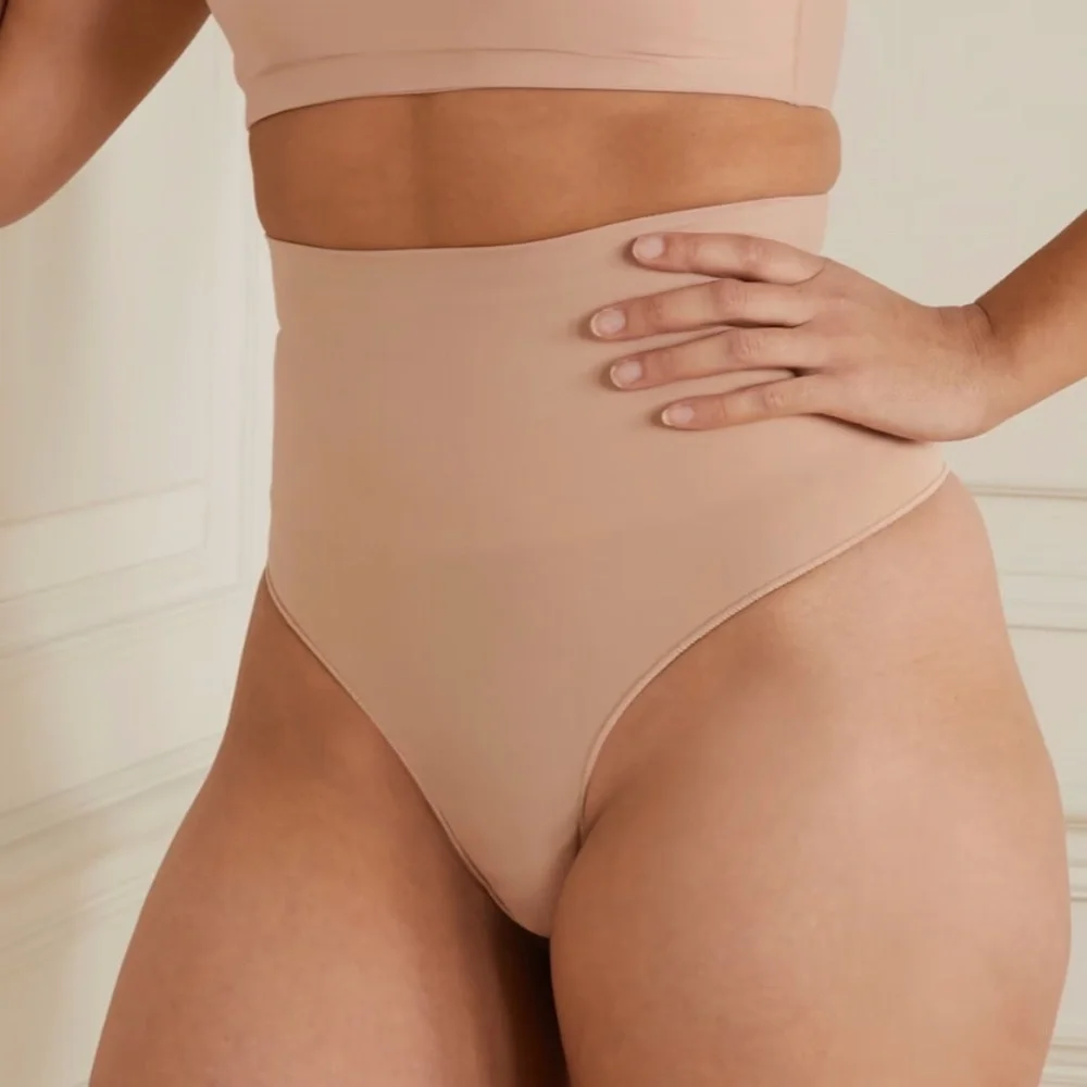 Skims Core Control Thong Clay‎